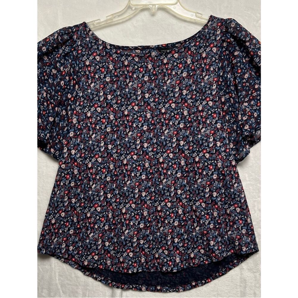 Lucky Brand Blouse Womens Size M Navy Blue Pink Floral Flutter Sleeve Boho